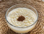 طريقة عمل أرز باللبن فى الفرن بوجه ذهبى مقرمش.. حلوى بسيطة بطعم مختلف