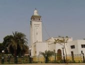 مسجد كيما الكبير بأسوان.. منارة للعلم والقرآن منذ بناء السد العالى.. صور