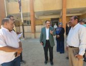 وكيل تعليم الأقصر يتفقد مدارس البياضية والبندر استعدادا للعام الدراسى الجديد.. صور