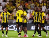 النصيري يقود هجوم الاتحاد امام الفيصلي في الدوري السعودي