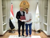 مدير مدرسة برقطا الإعدادية بالقليوبية: مستمر فى مكانى ومستعدون للعام الجديد