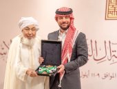 العاهل الأردنى يمنح الشيخ عبدالله بن بيه “وسام النهضة عالى الشأن من الدرجة الأولى”