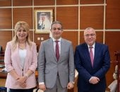 نقيب الإعلاميين يبحث مع الجامعة العربية المفتوحة إطلاق برامج أكاديمية لتأهيل الإعلاميين