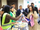 وزيرة التضامن تشارك فى تجهيز المستلزمات المدرسية بمبادرة بكرة المدرسة