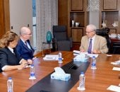 نائب رئيس الوزراء للشؤون الاقتصادية يبحث مع البنك الأوروبى زيادة الاستثمارات فى مصر