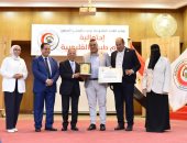 بحضور النقيب العام.. نقابة أطباء القليوبية تكرم أطباءها وأبناءهم المتفوقين