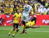 بوروسيا دورتموند يهزم باديربورن بثلاثية ويواصل انطلاقته المثالية بالدوري الألماني