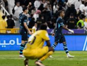 الهلال يكتسح التعاون بسداسية.. هاتريك مارتينيلي يقود الزعيم لصدارة الدوري السعودي