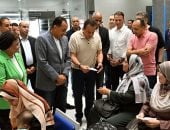 رئيس الوزراء يطمئن على توافر ألبان الأطفال.. وسيدات بمركز صحة مطوبس: متوفر طوال العام