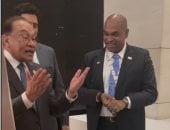 رئيس وزراء ماليزيا يقوم بأداء أغنية هندية خلال مشاركته فى قمة بريكس.. فيديو