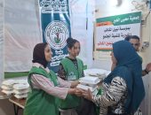 نبيل الكاتب عضو التحالف الوطنى تواصل «إيد واحدة» بتوزيع 4 آلاف وجبة ساخنة على 1000 مستفيد بالبحيرة