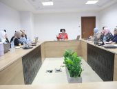 نائب وزير الصحة يتابع تطوير خدمات الرعاية الصحية للأم والطفل 