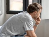 بتبعد عن الناس وبتفقد شغفك؟.. 5 علامات تكشف تأثير الصدمات النفسية