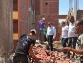 أوسيم تتصدى للبناء المخالف.. إزالة أعمدة وحوائط وتكسير سقف خرسانى ببشتيل