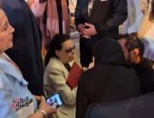 شاهد أحدث ظهور للفنانة نجاة عقب تكريمها فى معرض أبو ظبى