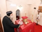البابا تواضروس يزور كنيسة الأنبا بيشوي والأنبا بولا الأثرية بدير البرشا بملوى