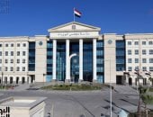 قرار جمهورى بتجديد تعيين علاء قاسم فى وظيفة أمين عام مجلس الوزراء