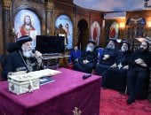 البساطة سر حياة الراهب.. البابا تواضروس الثانى يلتقى مجمع رهبان دير آڤا ڤينى بملوى