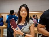 انطلاق المبيعات الرسمية.. Apple تفتح أبواب متاجرها حول العالم لاستقبال مشتري iPhone 18 Pro