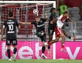 موناكو يتخطى لانس 2 - 1 ويتصدر الدوري الفرنسي