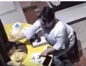 النيابة تحقق مع أخصائية تخاطب اعتدت بالضرب على طفل من ذوي الهمم