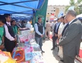23 ألف مستفيد و3970 مساعدة غذائية فى "إيد واحدة" بأسوان.. خدمات التحالف تصل محطتها الأخيرة بالوصول إلى أهالى الكوبانية.. من كرتونة المواد الغذائية إلى الكشف الطبي خدمات مختلفة بالمجان.. وتوزيع 3 آلاف قطعة ملابس