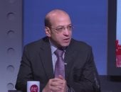 مصطفى بدرة: العالم غارق فى أزمة اقتصادية حادة.. وتوترات «هرمز» تهدد ربع إمدادات الطاقة والغذاء