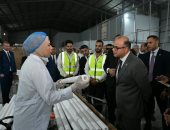 وزير الاستثمار يتفقد مصنع فلاتر ميكرونية ومحطات التحلية بدمياط