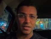 "مفيش.. واخد طلقة في صدري".. رد صادم يفاجئ طبيب طوارئ بقنا العام (فيديو)