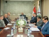 وزير الإنتاج الحربي يتابع خطة تطوير ورفع كفاءة القطاعات الإنتاجية بشركة حلوان للأجهزة المعدنية