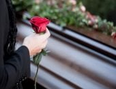 استعجلوا على الدفن.. صينية تستعيد وعيها داخل التابوت بعد ساعات من دفنها