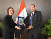 شعبة المحررين البرلمانيين تكرم الدكتورة سحر نصر لتميزها البرلمانى بمجلس الشيوخ