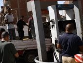 محافظ أسوان يفاجئ عدداً من محطات الوقود للتأكد من سلامة المنظومة