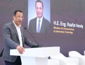 وزير الاتصالات: كفاءة وتميز الشباب المصري أحد أهم عناصر قوة القطاع 