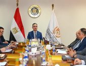 وزير التموين يعلن اتخاذ إجراءات استباقية لتأمين احتياجات البلاد من القمح.. شريف فاروق يبحث تكلفة إنتاج الخبز السياحى والفينو ويطمئن على توافر الدقيق للمخابز.. وحملات رقابية للتصدى للمخالفات 