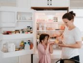 7 حاجات فى الثلاجة هتوفر عليكى وقت ومجهود فى تحضير الأكل