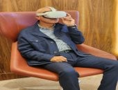 محافظ الأقصر يشهد عصور بناة الأهرامات وحضارة الفراعنة بتقنية الواقع الافتراضي