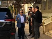 محافظ الدقهلية يتفقد إصلاح كسر بخط مياه الشرب بشارع الجمهورية غرب المنصورة