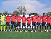 منتخب مصر بالقميص الأحمر وجنوب أفريقيا بالأخضر فى مباراة الليلة