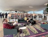 اليوم السابع في أغرب مكتبة بالعالم.. «أوودى» حيث لا تكتفى بالكتب فى فنلندا.. ترابيزات شطرنج وماكينات خياطة وروبوتات تنقل الكتب واستوديوهات موسيقى.. قصة مشروع فنلندي تكلف 98 مليون يورو.. صور
