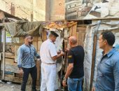 غلق وتشميع مخازن فرز مخلفات مخالفة فى حملة مكبرة ببولاق الدكرور