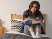 بتتحمل فوق طاقتك وتسكت؟.. 10 علامات تكشف "الطفل السهل" في الكبر