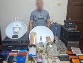 ضبط صاحب شبكة بث تلفزيونى بدون ترخيص فى الدقهلية