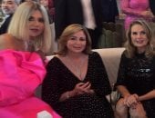 يسرا وإلهام شاهين ولبلبة وهالة صدقى فى حفل زفاف ابن صابرين.. فيديو وصور
