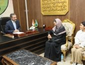محافظ المنوفية يستمع لشكاوى المواطنين ويوجه بالمتابعة الفورية حتى حلها