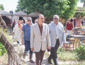 محافظ سوهاج يتفقد أعمال التشجير والحدائق العامة بحي شرق وأخميم