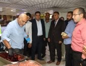 محافظ القليوبية يقود حملة شبرا الخيمة.. ويؤكد: لا تهاون في ضبط الأسعار