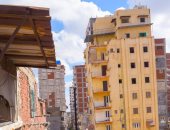 تواصل أعمال إزالة العقارين المخالفين بشارعي المازني وأمبروزو لحماية أرواح المواطنين