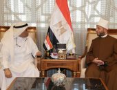 وزير الأوقاف يبحث مع مدير المكتب الكويتي للمشروعات الخيرية بالقاهرة آفاق التعاون