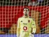 مفاجأة.. عموتة يستقر على حارس الأهلى أمام الزمالك.. ومعتمد جمال يرد.. فيديو